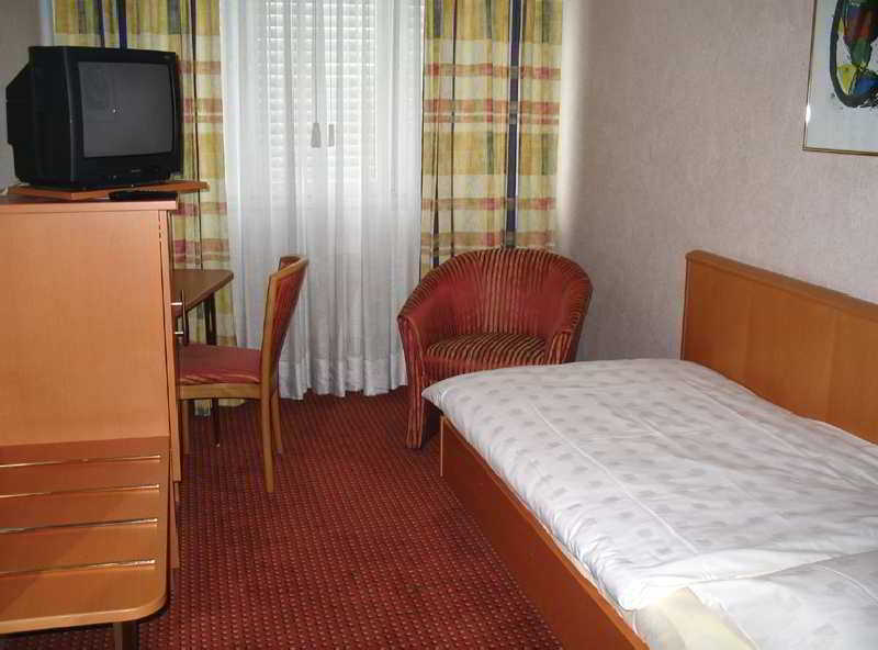 Hotel Alexander Basilea Esterno foto
