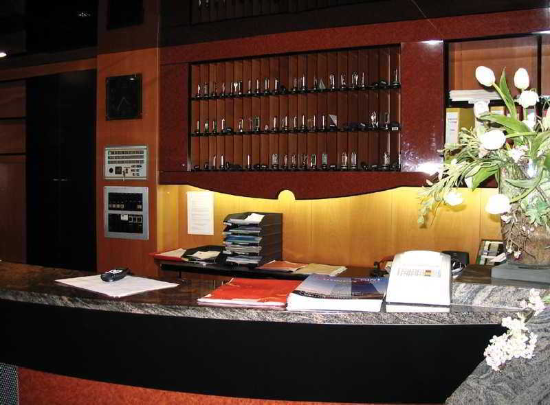 Hotel Alexander Basilea Esterno foto