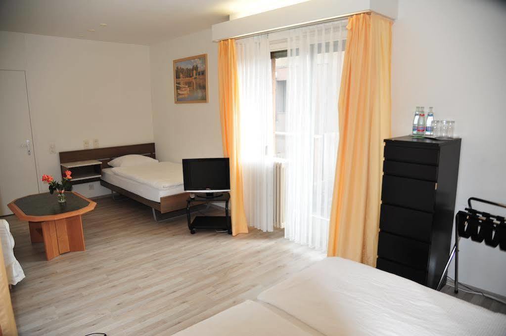 Hotel Alexander Basilea Esterno foto
