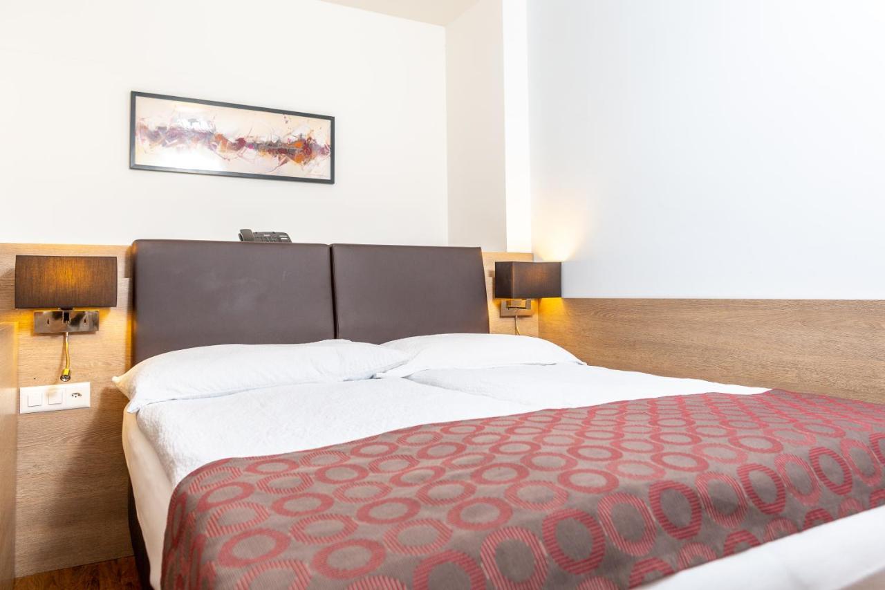 Hotel Alexander Basilea Esterno foto
